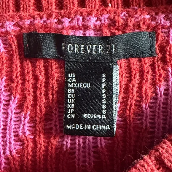 Forever 21 Pink & Red Diamond Argyle Cropped Sweater With ‘R” Patch - Small - Picture 5 of 5